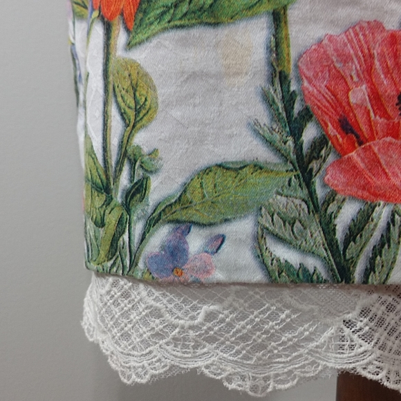 Dress: Muse Floral Dress with Lace Lining - Picture 4 of 7